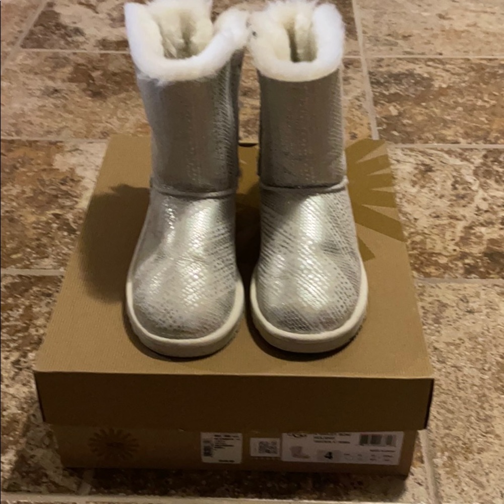 Beautiful unique ugg boot special edition